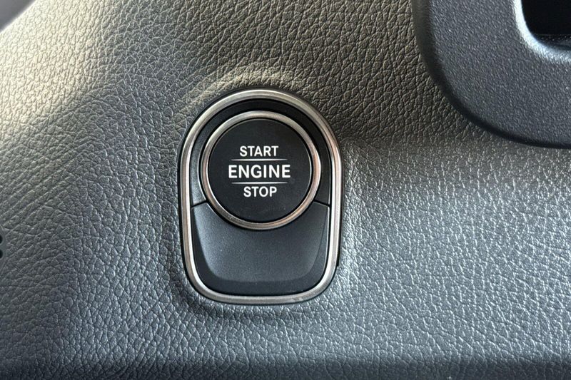 New 2026 Mercedes-Benz Sprinter 2500 Image 18