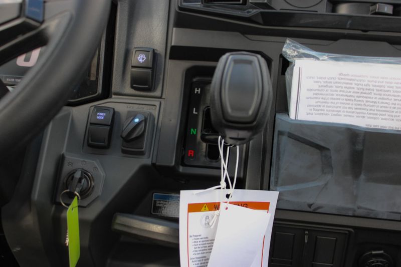 NEW 2025 KAWASAKI RIDGE XR DELUXE HVAC Image 23