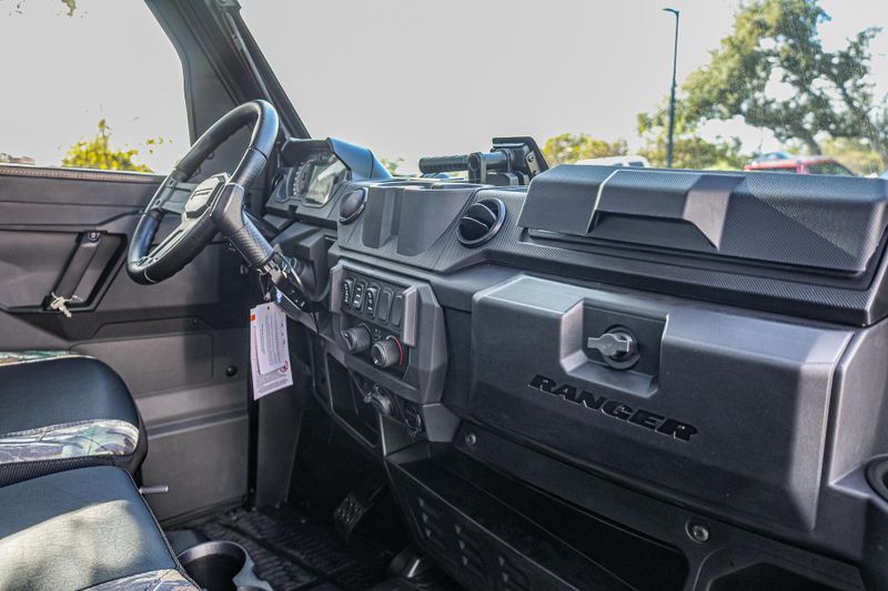 New 2025 Polaris RANGER CREW XP 1000 NORTHSTAR EDITION PREMIUM  PURSUIT CAMO Image 11