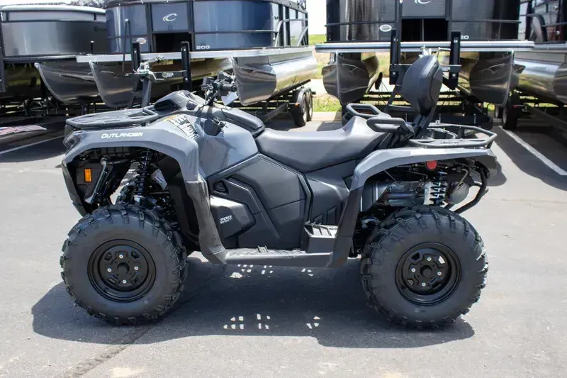 NEW 2026 CAN-AM OUTLANDER MAX DPS 700 Image 4