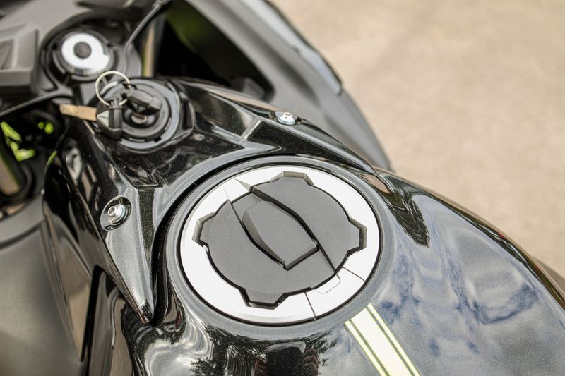 NEW 2026 KAWASAKI NINJA  650 ABS Image 9