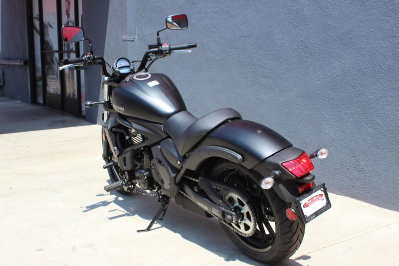 New 2025 Kawasaki VULCAN S Image 2