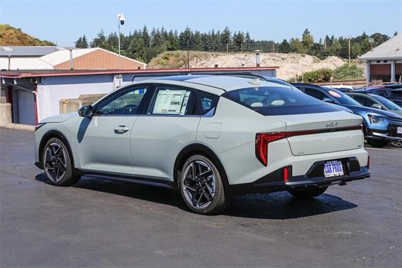 New 2025 Kia K4 GT-LineImage 15