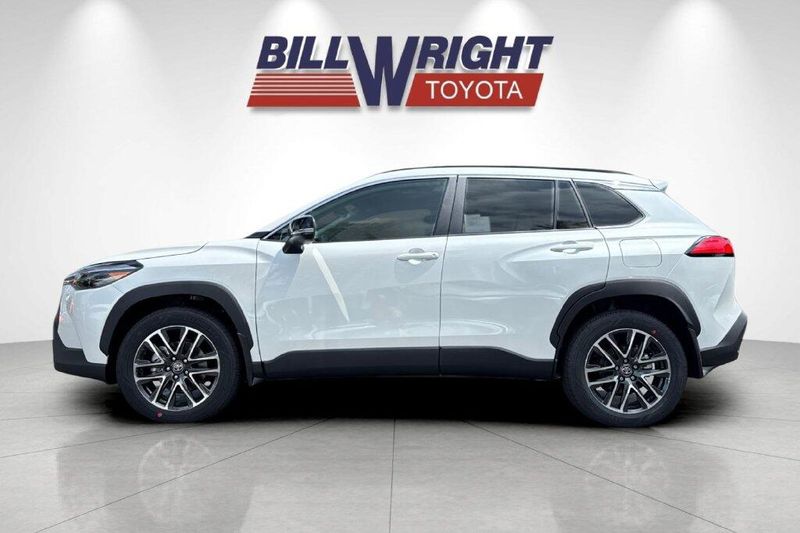 New 2026 Toyota Corolla Cross XLEImage 6