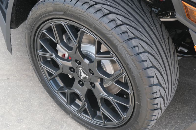 NEW 2025 POLARIS SLINGSHOT SL AUTODRIVE Image 16