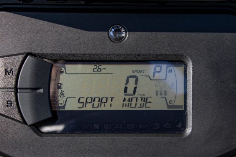 NEW 2026 CAN-AM DEFENDER XT HD11 WITH 1025 INCH TOUCHSCREEN Image 33