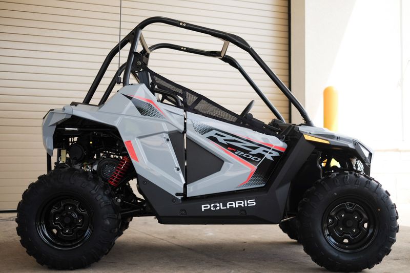 2024 Polaris RZR 200 EFI  STORM GRAY Image 4