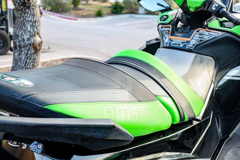 2023 Kawasaki JET SKI ULTRA 310 310LXS Image 16