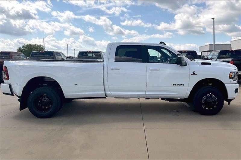 2024 RAM 3500 Big Horn Crew Cab 4x4 8