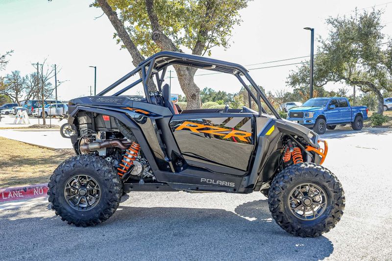 2024 Polaris RZR XP 1000 ULTIMATE MATTE TITANIUM AND ONYX BLACKImage 6