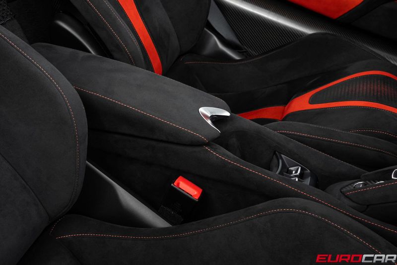 2022 McLaren 765LT *HUGE CARBON INTERIOR OPTIONS * FRONT PPF*Image 40