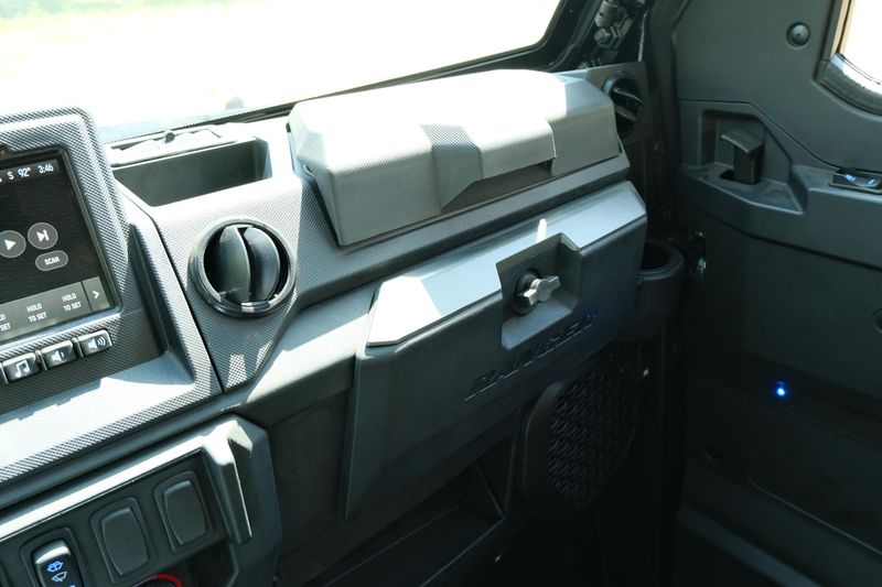 NEW 2025 POLARIS RANGER CREW XP 1000 NORTHSTAR TEXAS EDITION Image 21