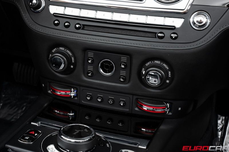 2019 Rolls-Royce Dawn *FACTORY TWO-TONE * IMMACULATE CONDITION*Image 28