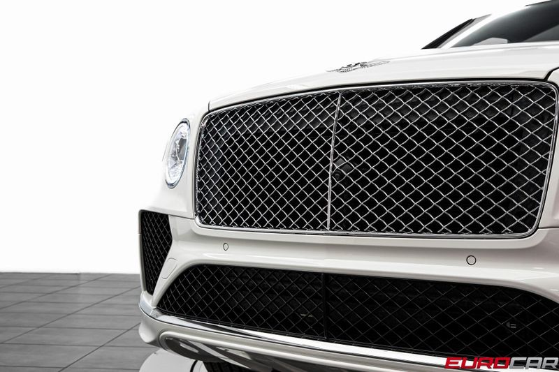 Used 2023 Bentley Bentayga *FRONT SEAT COMFORT SPEC*Image 11