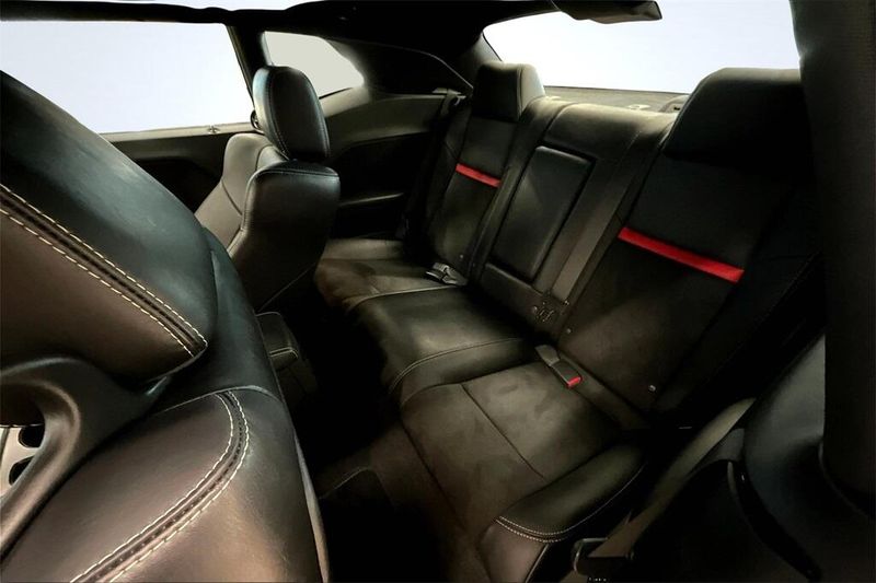 2009 Dodge Challenger SRT8 photo 20