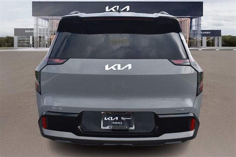 New 2026 Kia EV9 GT-LineImage 4