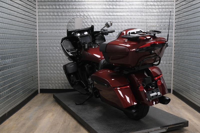 NEW 2026 INDIAN MOTORCYCLE PURSUIT DARK HORSE WITH 112 PACKAGE Image 5