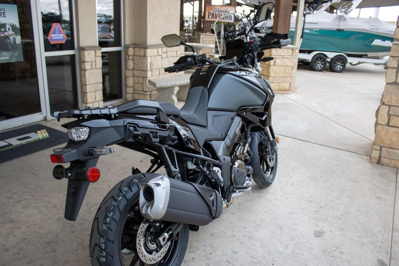NEW 2026 SUZUKI VSTROM 1050 Image 11