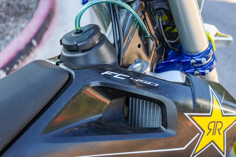 USED 2021 HUSQVARNA FC 450 ROCKSTAR EDITION Image 5
