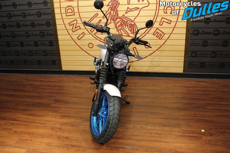 New 2026 Royal Enfield Guerrilla 450 Image 3