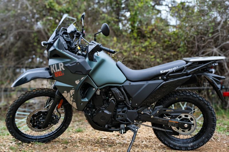 2025 Kawasaki KLR 650 S METALLIC MATTE OLD SCHOOL GREENImage 1