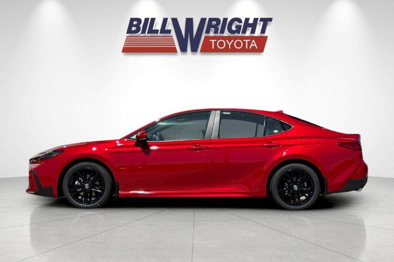 New 2026 Toyota Camry SEImage 6