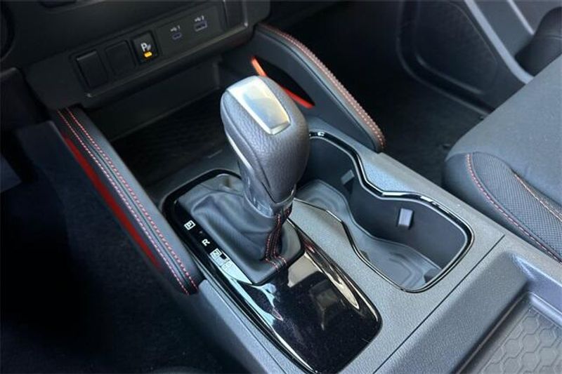 New 2025 Nissan Frontier PRO-XImage 17