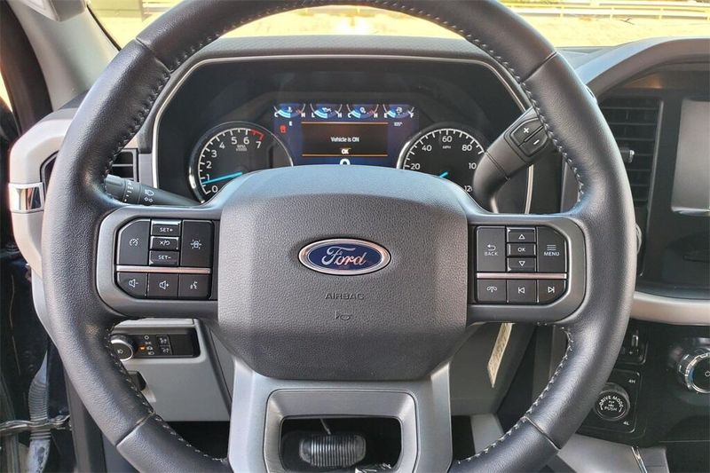 2022 Ford F-150 XLT photo 12