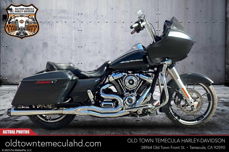 2017 Harley-Davidson Road Glide in a BLACK DENIM exterior color. BMW Motorcycles of Temecula – Southern California (951) 506-6903 bmwmotorcyclesoftemecula.com 