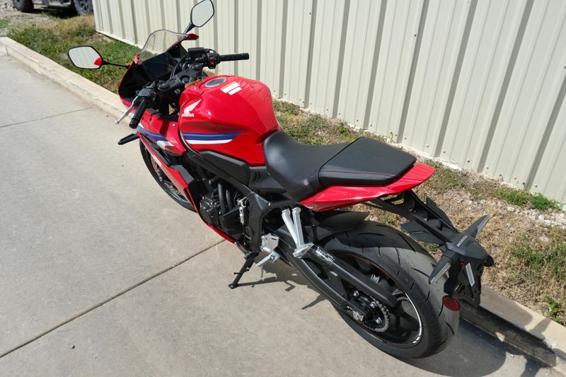 NEW 2025 HONDA CBR650R ECLUTCH Image 5