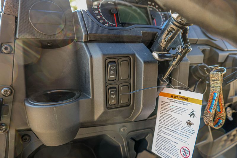 NEW 2026 POLARIS RANGER CREW XP 1000 PREMIUM Image 16