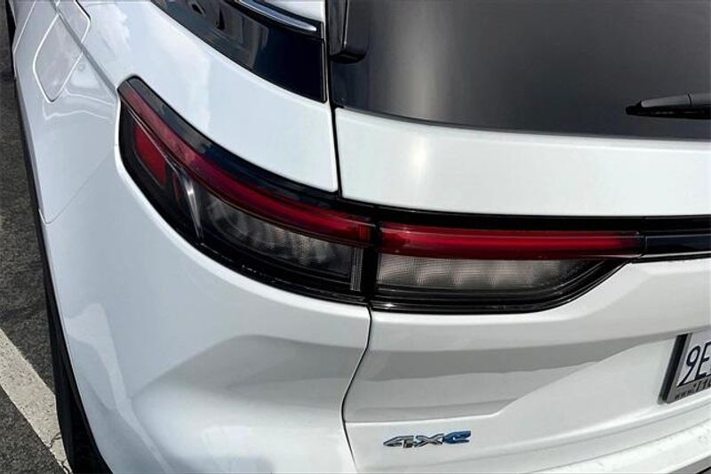 2022 Jeep Cherokee Limited 4xe photo 26