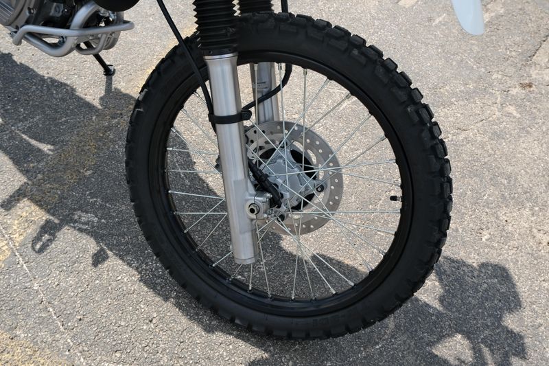 NEW 2025 HONDA XR650L Image 18