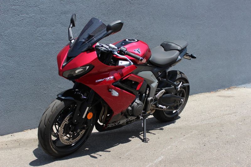 2025 Triumph DAYTONA 660 Image 4