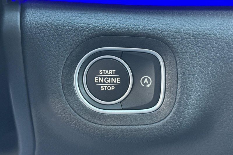 Used 2025 Mercedes-Benz GLE 450Image 27