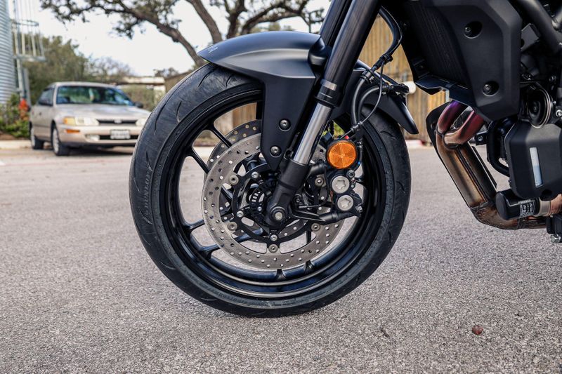 NEW 2025 YAMAHA MT07 Image 19