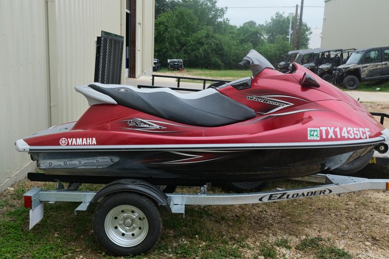 2013 Yamaha VX DELUXE RED Image 8
