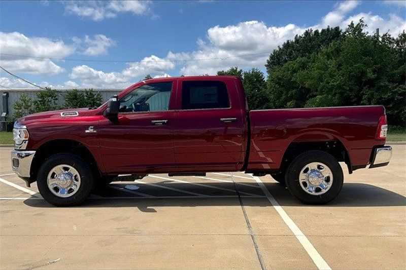 2024 RAM 2500 Tradesman Crew Cab 4x4 6