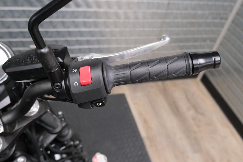 USED 2024 KAWASAKI Z650RS ABS Image 18