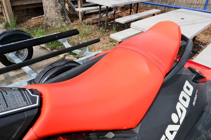 USED 2016 SEADOO PW SPARK 2UP 900HO CR 16 Image 12
