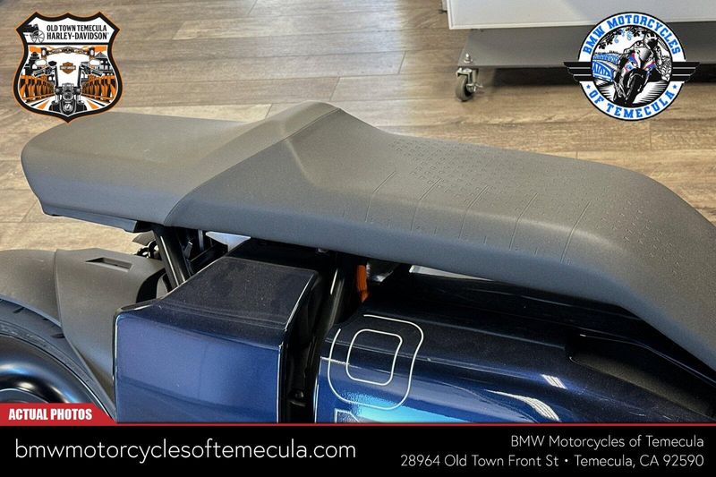 2024 BMW CE 04 in a IMPERIAL BLUE METALLIC exterior color. BMW Motorcycles of Temecula – Southern California 951-395-0675 bmwmotorcyclesoftemecula.com 