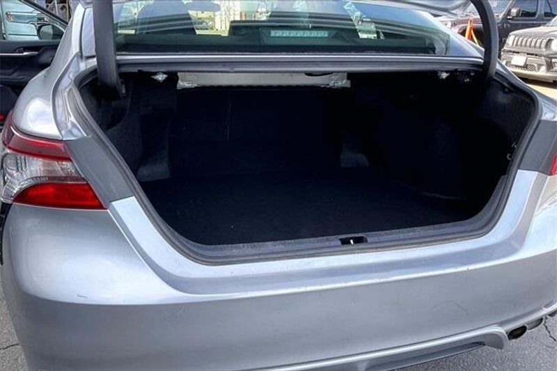Used 2024 Toyota Camry SEImage 34