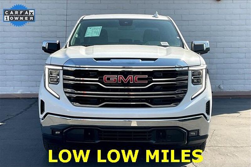 Used 2023 GMC Sierra 1500 SLTImage 2