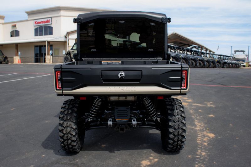 NEW 2026 CAN-AM DEFENDER MAX LIMITED CAB HD11 Image 3