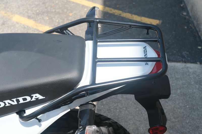 2025 Honda XR150L WHITE Image 18