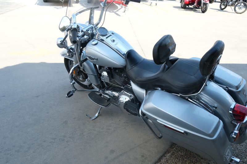 USED 2014 HARLEY ROAD KING Image 7