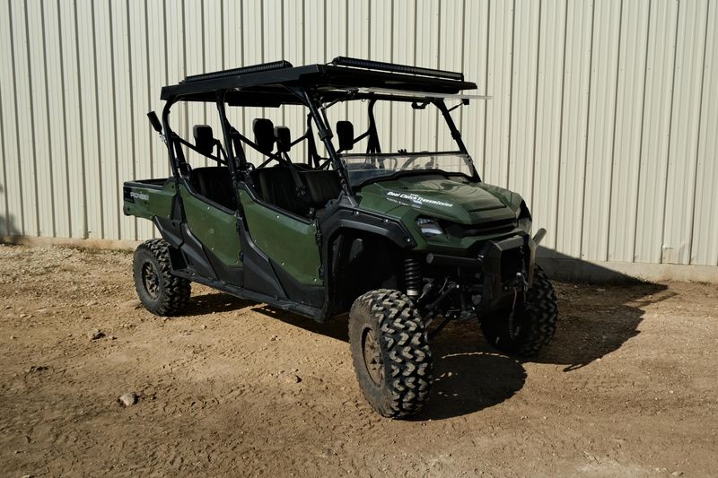USED 2023 HONDA PIONEER 10006 CREW  DELUXE Image 1