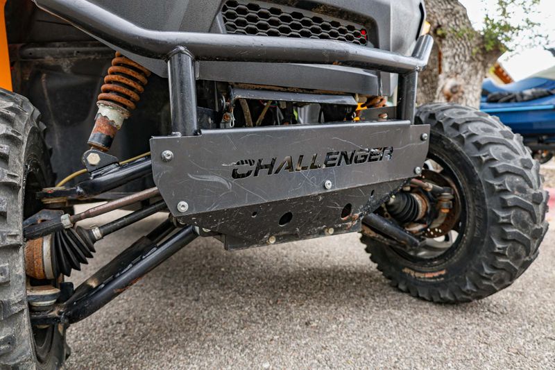 Used 2018 CUB CADET CHALLENGER 400  BLACK AND YELLOW Image 2