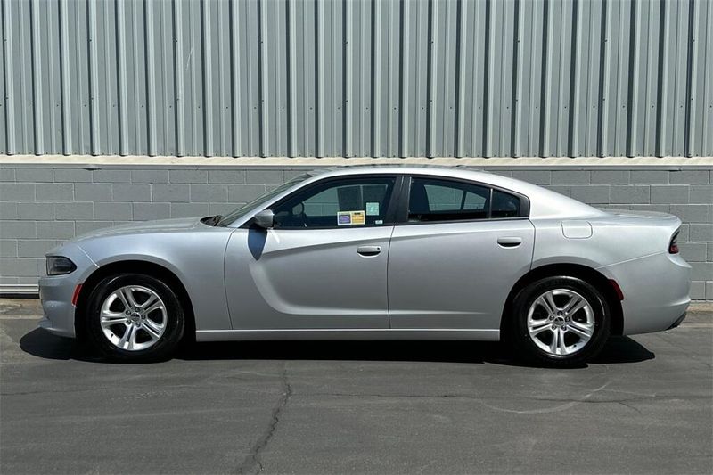 2021 Dodge Charger SXT photo 7