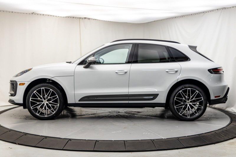 2024 Porsche Macan T in a Carrara White Metallic exterior color and Black w/Chalk Stitchinginterior. Lotus Manhattan 347-395-5714 lotusmanhattan.com 